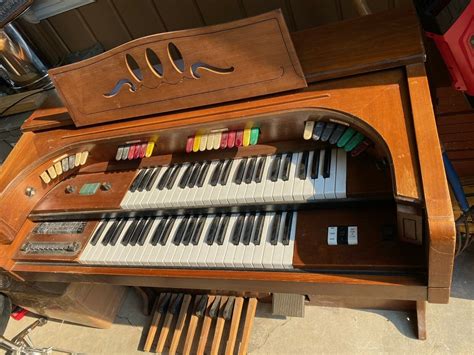 The Transcendent Power of the Lowrey Organ's Music